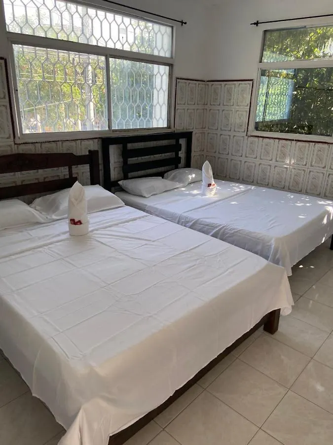 Hostal La Terraza 圣玛尔塔 招待所